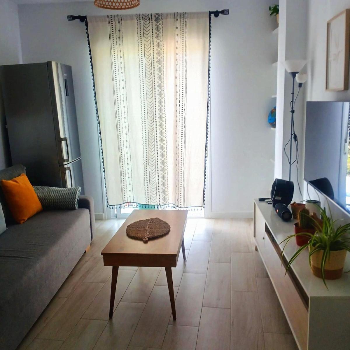 Bright Apartment In Малага Экстерьер фото